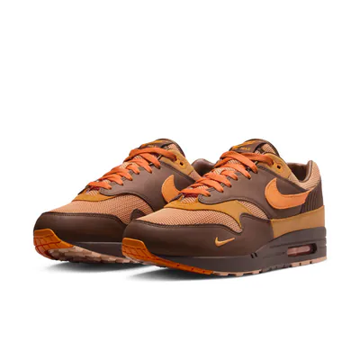 HF7346-200-Nike Air Max 1 Kingâs Day2.jpg